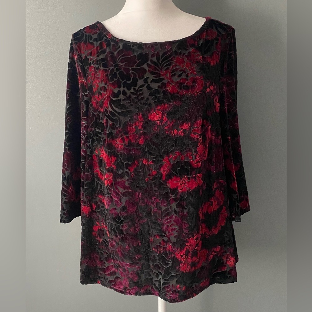 Roz& Ali women’s size M top blouse floral long sleeves